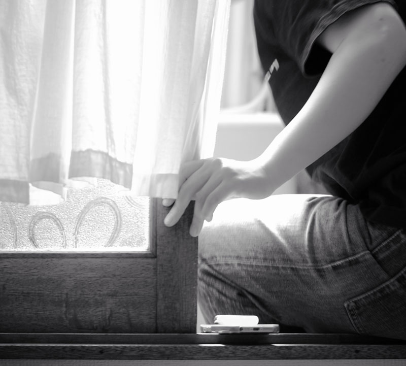 モノクロ普及委員会 写真展 「モノクロームに起こされて」